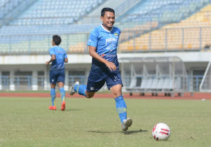 Marc Klok Cedera, Persib Pulangkan Dedi Kusnandar