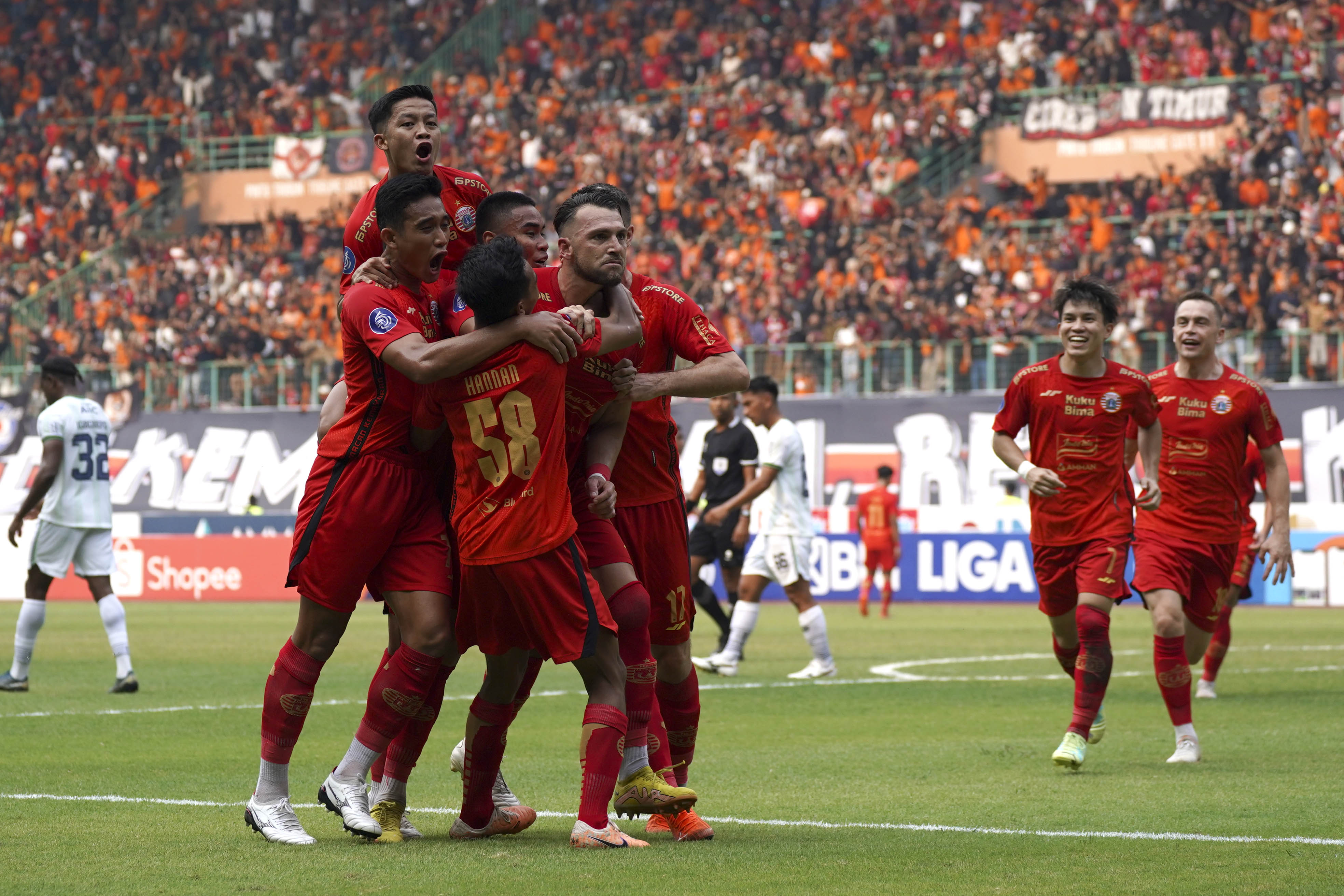 Persija Panen Sanksi Komdis, Pemain Persib Beckham Putra Dapat Teguran