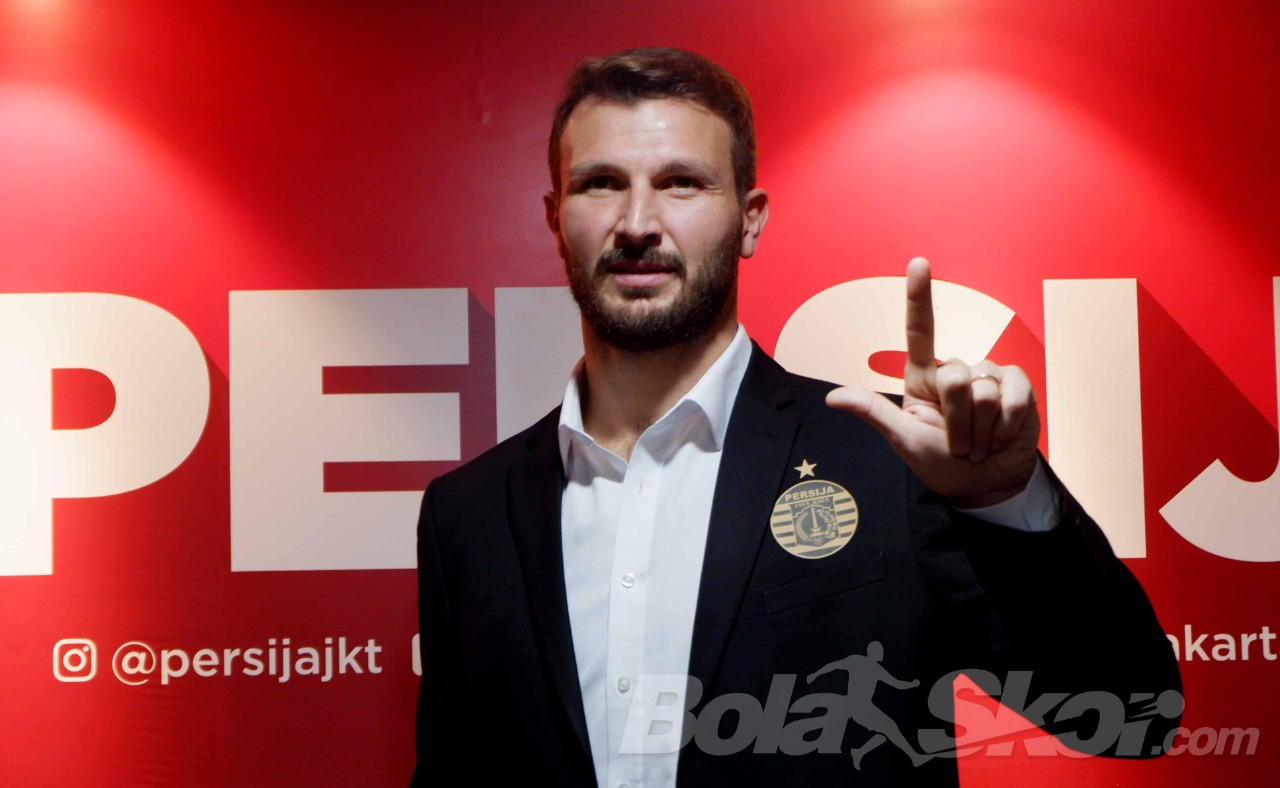 Sadar Menanggung Ekspektasi Tinggi Suporter Persija Jakarta, Marco Motta: Saya Akan Berikan 200 Persen