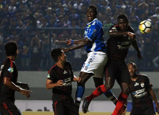 Jelang Hadapi Persija Jakarta, Duo Asing Persib Bandung Alami Cedera