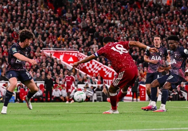 Hasil Putaran Tiga Carabao Cup: Liverpool Singkirkan Tottenham, Arsenal Pesta Gol di Kandang Ipswich Town