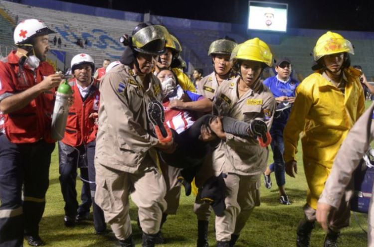 Mantan Pemain Celtic Terluka dan Tiga Orang Tewas dalam Kerusuhan Sepak Bola di Honduras