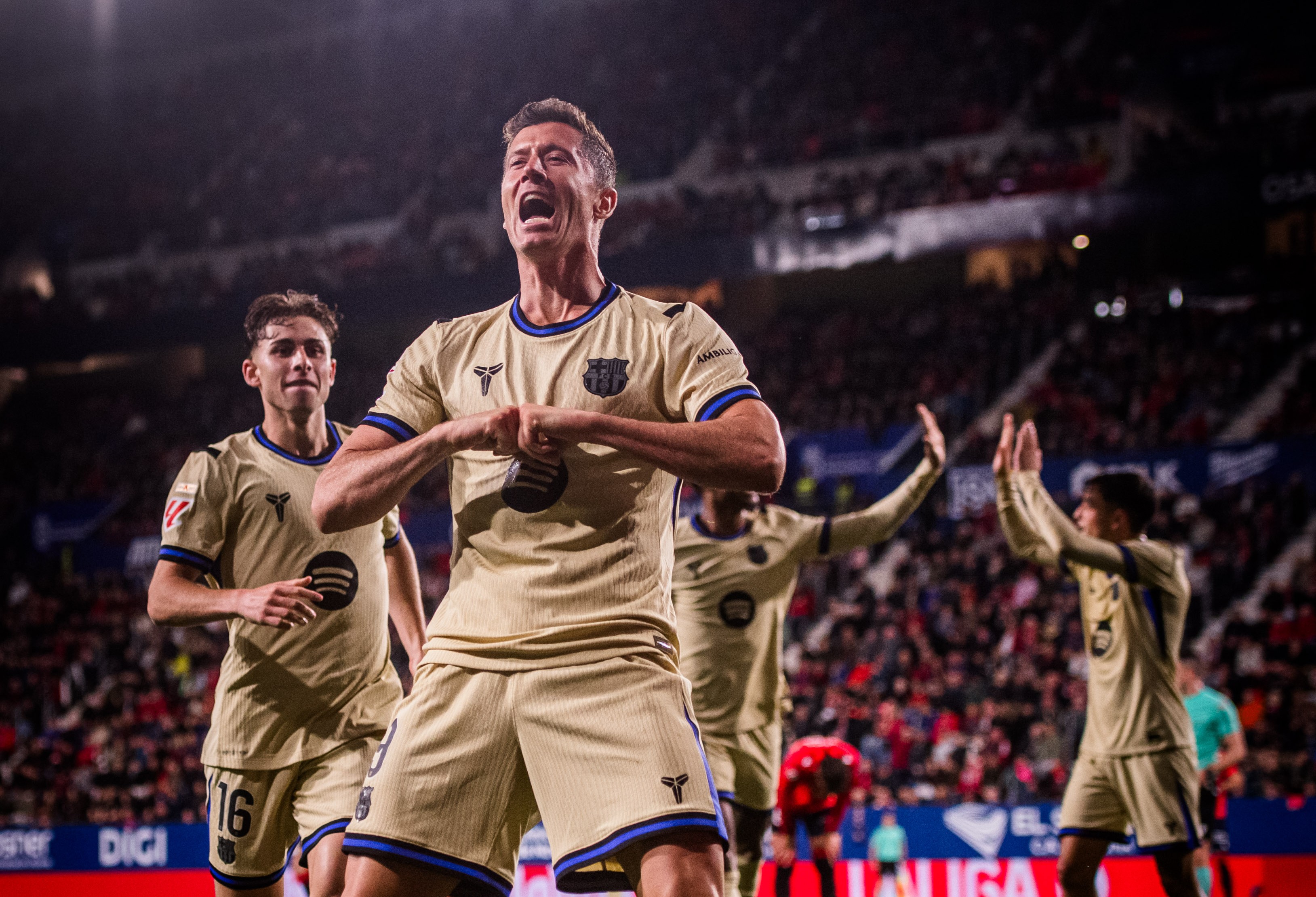 Hasil LaLiga: Tekuk Osasuna, Barcelona di Ambang Juara