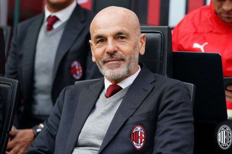 Perpanjang Kontrak Stefano Pioli, AC Milan Lupakan Ralf Rangnick