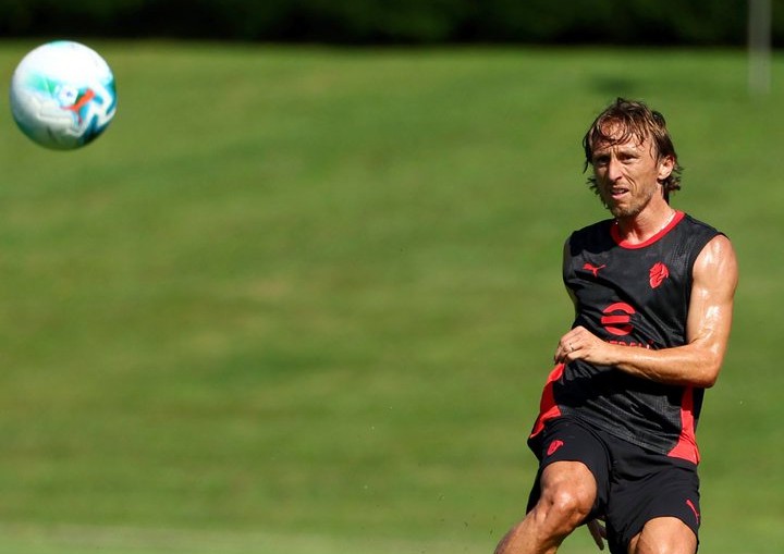 Jadwal Siaran Langsung dan Link Live Streaming Leeds United vs AC Milan, Sabtu 9 Agustus 2025