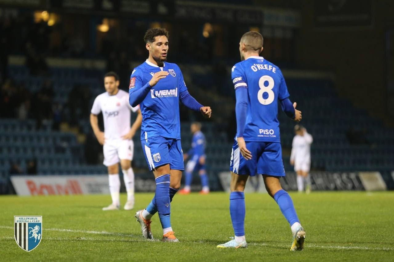 Elkan Baggott Main Penuh, Gillingham Lolos Babak Kedua Piala FA