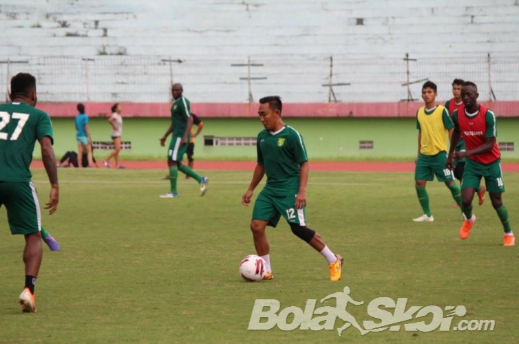 Liga 1 Ditunda ke Februari 2021, Pelatih Persebaya Beri Respons