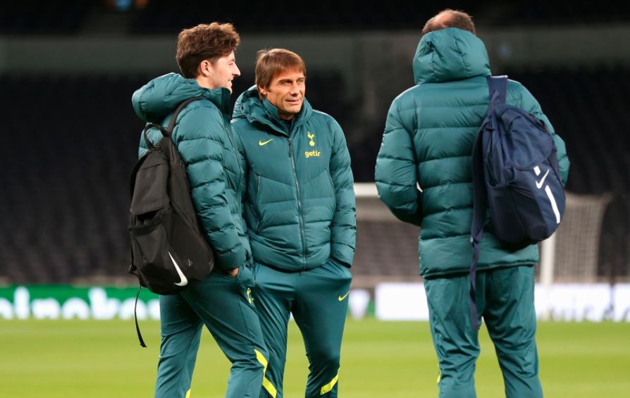 Makanan yang Dilarang Antonio Conte di Kantin Tottenham Hotspur