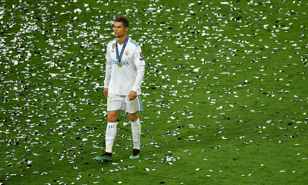 Zinedine Zidane Minta Cristiano Ronaldo Bertahan di Real Madrid