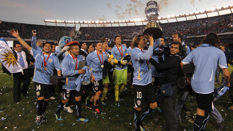 Copa America 2011, Uruguay Pecahkan Rekor Ketika Argentina dan Brasil Melempem