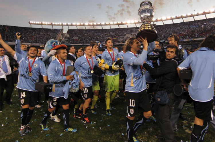 Copa America 2011, Uruguay Pecahkan Rekor Ketika Argentina dan Brasil Melempem