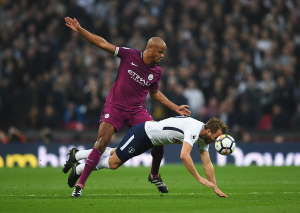 Baru Juara, Bek Manchester City Sudah Targetkan Gelar Premier League Musim Depan