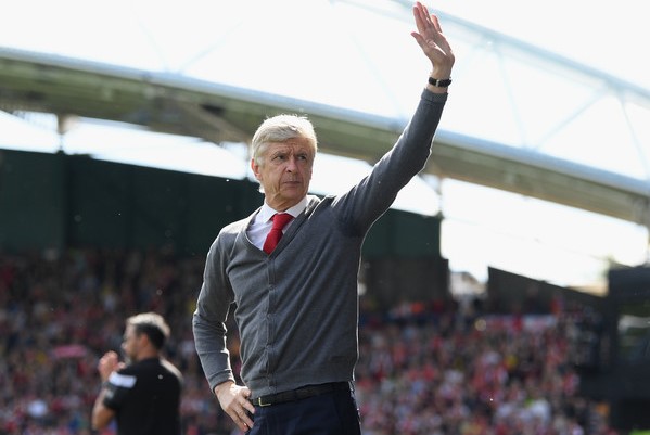 Arsene Wenger Tertarik Latih Manchester United