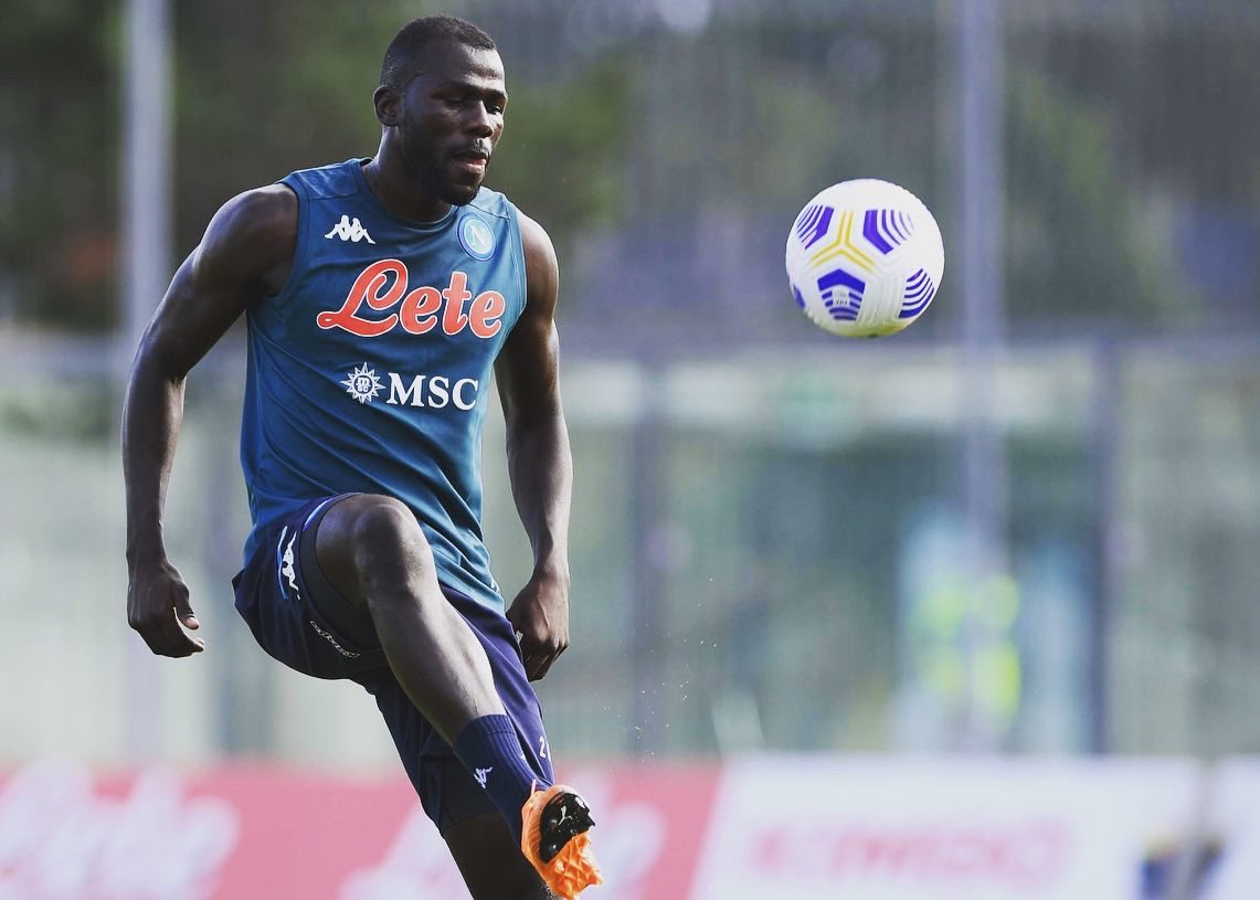 Napoli Ogah Diskon Harga Kalidou Koulibaly kepada Manchester City