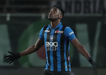 Duvan Zapata, Predator Pemburu Alien Bernama Cristiano Ronaldo