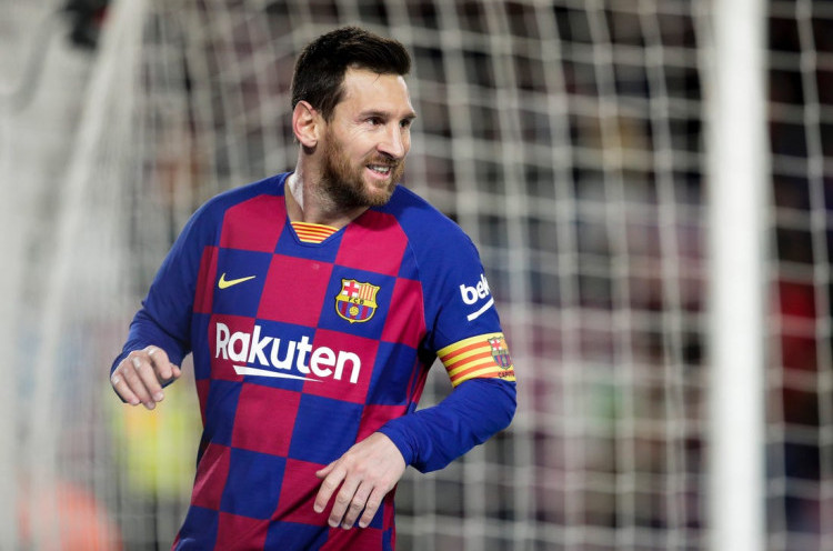 Lionel Messi Pertimbangkan Opsi Bertahan di Barcelona