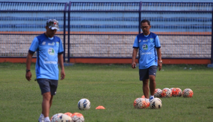 Aji Santoso Tepis Anggapan Persela Lamongan Berpengalaman di Lapangan Becek