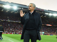 Hubungan Kian Panas, Manchester United Hentikan Uang Belanja Pemain Mourinho? 