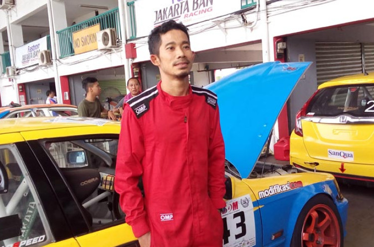 Cerita M. Fadli Pemenang Medali Emas Asian Para Games Ikuti Balap Mobil