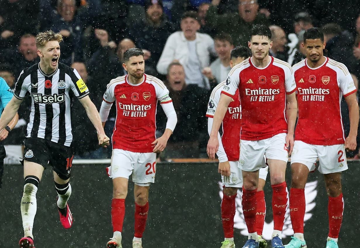 Hasil dan Klasemen Premier League: Manchester City ke Puncak, Arsenal Telan Kekalahan Perdana