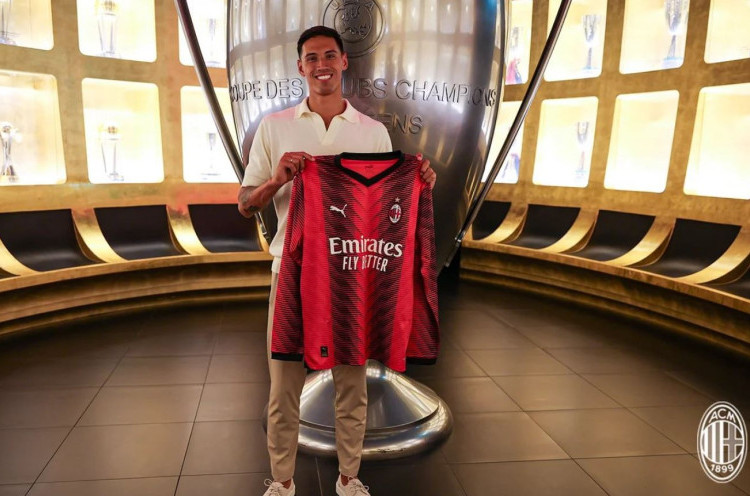 Belanja Pemain Berlanjut, AC Milan Resmi Kenalkan Tijjani Reijnders