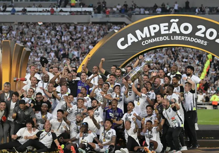 Drama Final Copa Libertadores: Botafogo Ukir Rekor Juara, Bermain dengan 10 Pemain Sejak Menit 2
