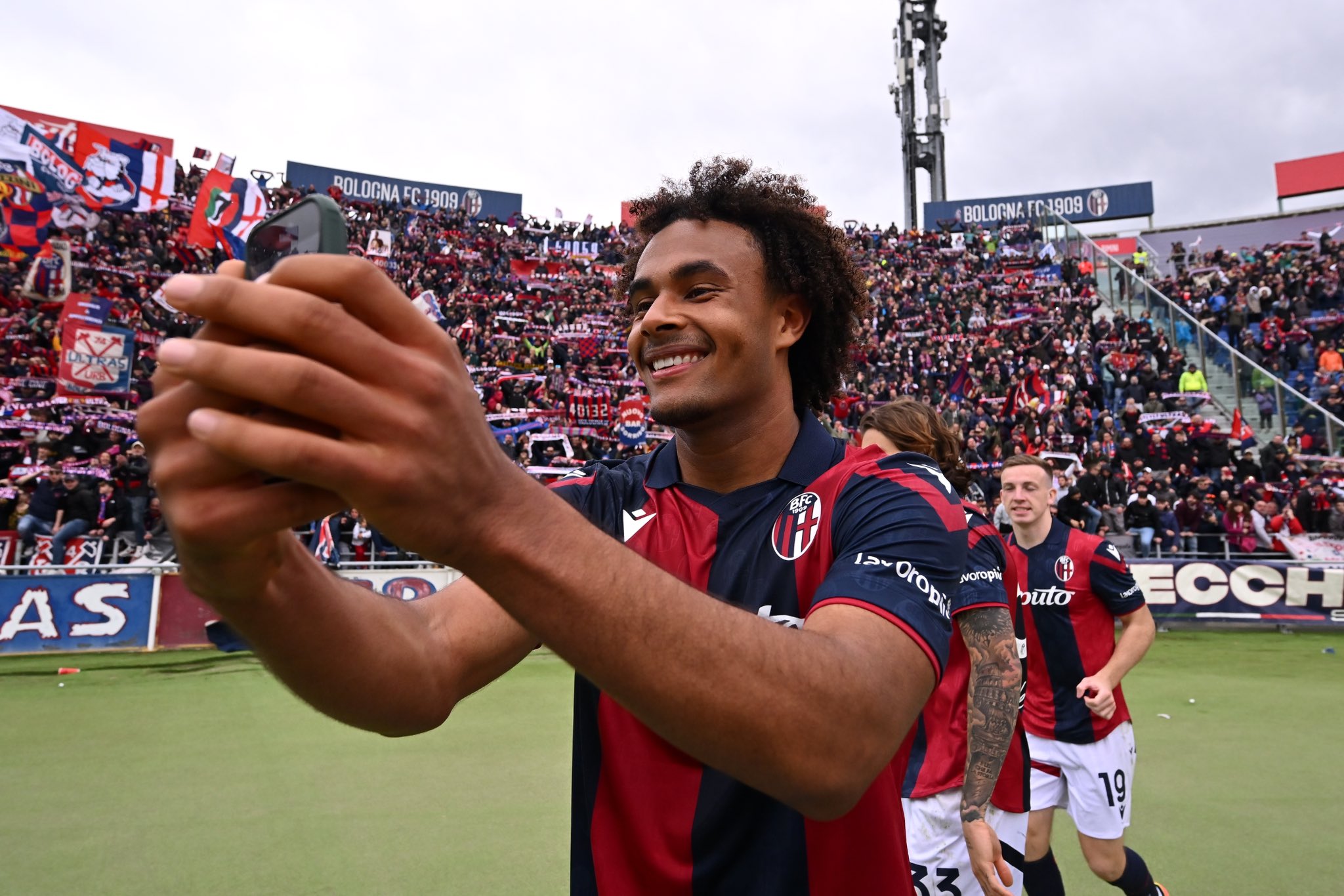 Milan dan Arsenal Tertarik, Berikut Harga Klausul Rilis Joshua Zirkzee