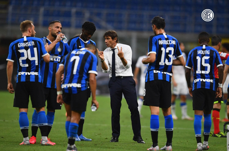 Antonio Conte Serang Balik Pengkritik: Cibir Saya, Jangan Inter Milan