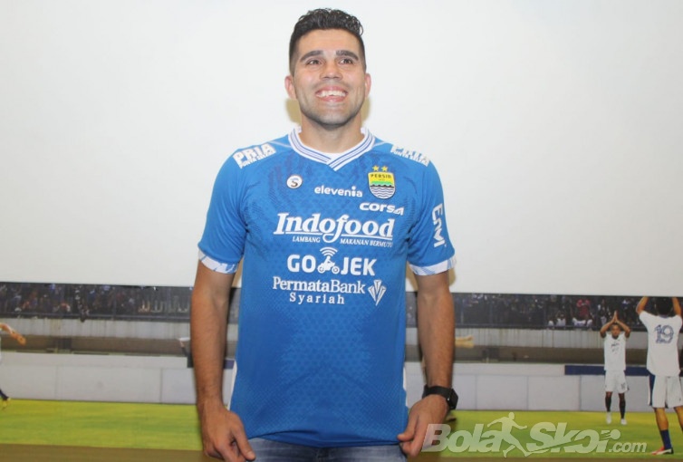 Fabiano Beltrame Percaya Pelatih Persib Bandung Akan Pusing
