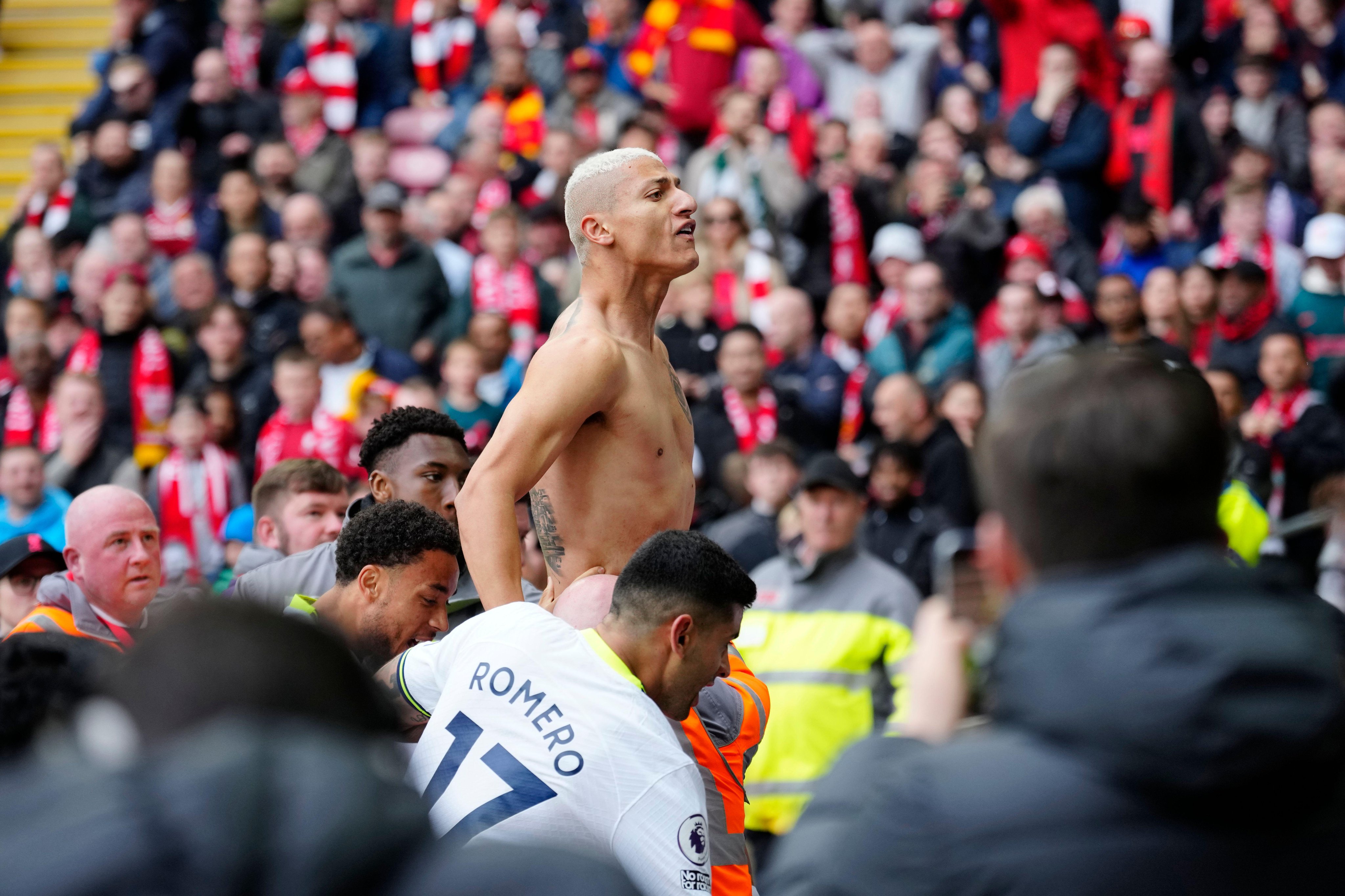 Richarlison Sudah Selebrasi Joget Burung Dara, Tottenham Malah Kalah dari Liverpool