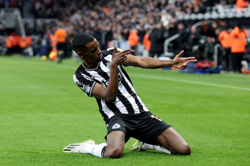 Targetkan Alexander Isak, Liverpool Menemui Tembok Tinggi