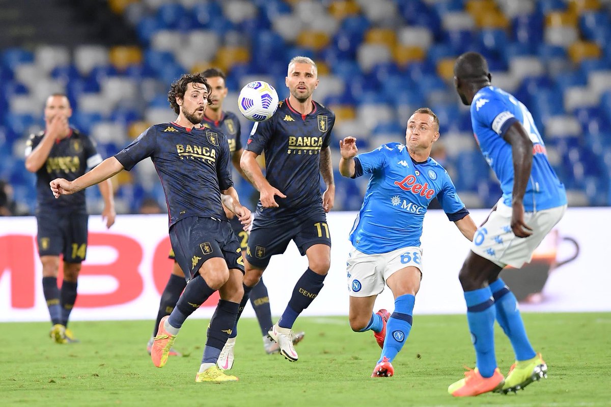 11 Pemain Genoa Terinfeksi Virus Corona, Napoli Siaga Satu