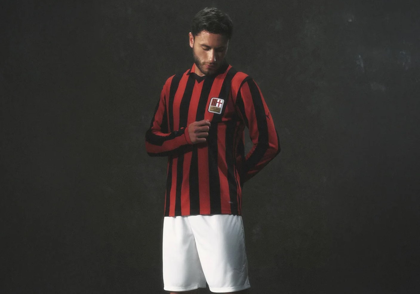 Rayakan Hari Jadi Ke-125, AC Milan Luncurkan Jersey Spesial