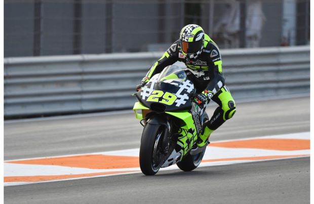 Andrea Iannone Sempat Berpikir Motor Aprilia Begitu Buruk 