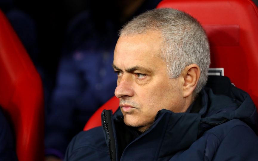 Tanpa Kemenangan di Enam Laga Beruntun, Jose Mourinho Ukir Catatan Kelam di Laga ke-935