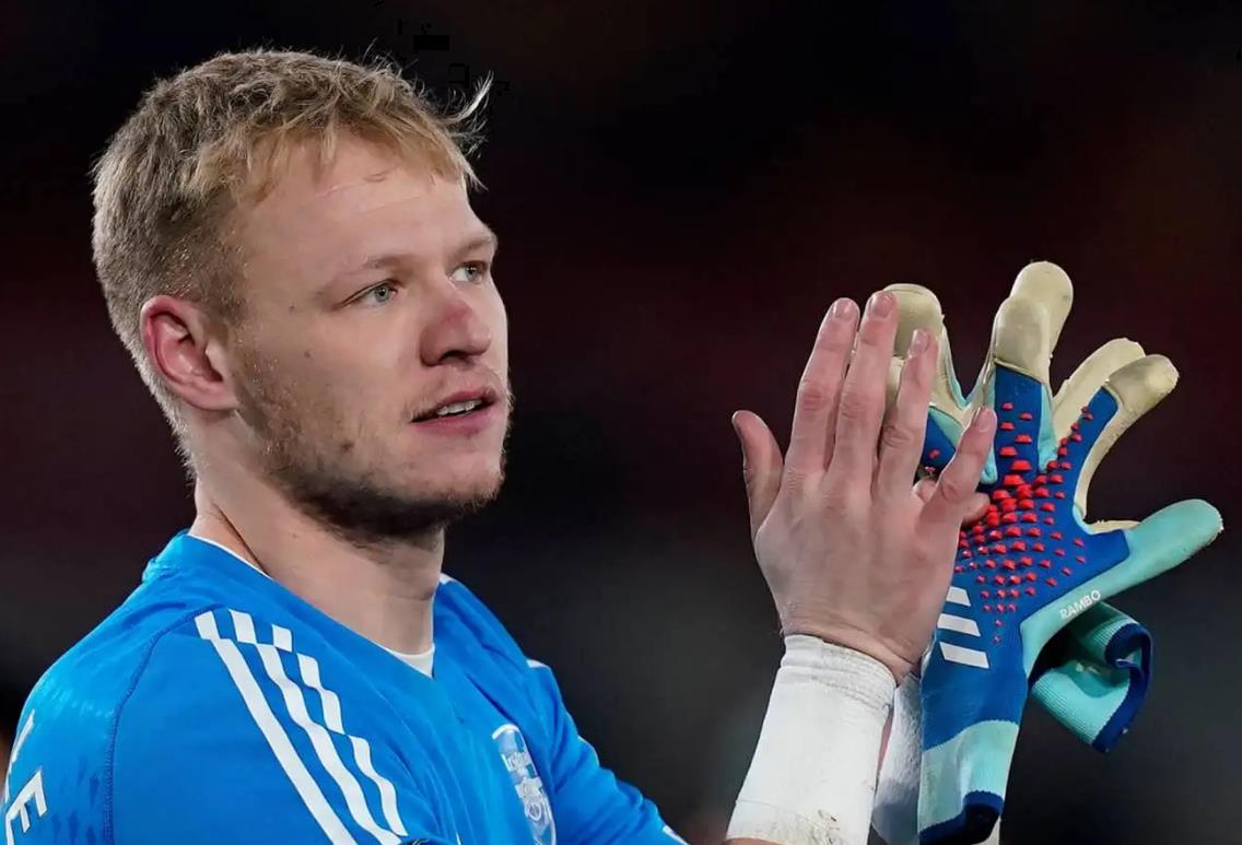 Arsenal Tolak Tawaran Ajax Amsterdam untuk Aaron Ramsdale