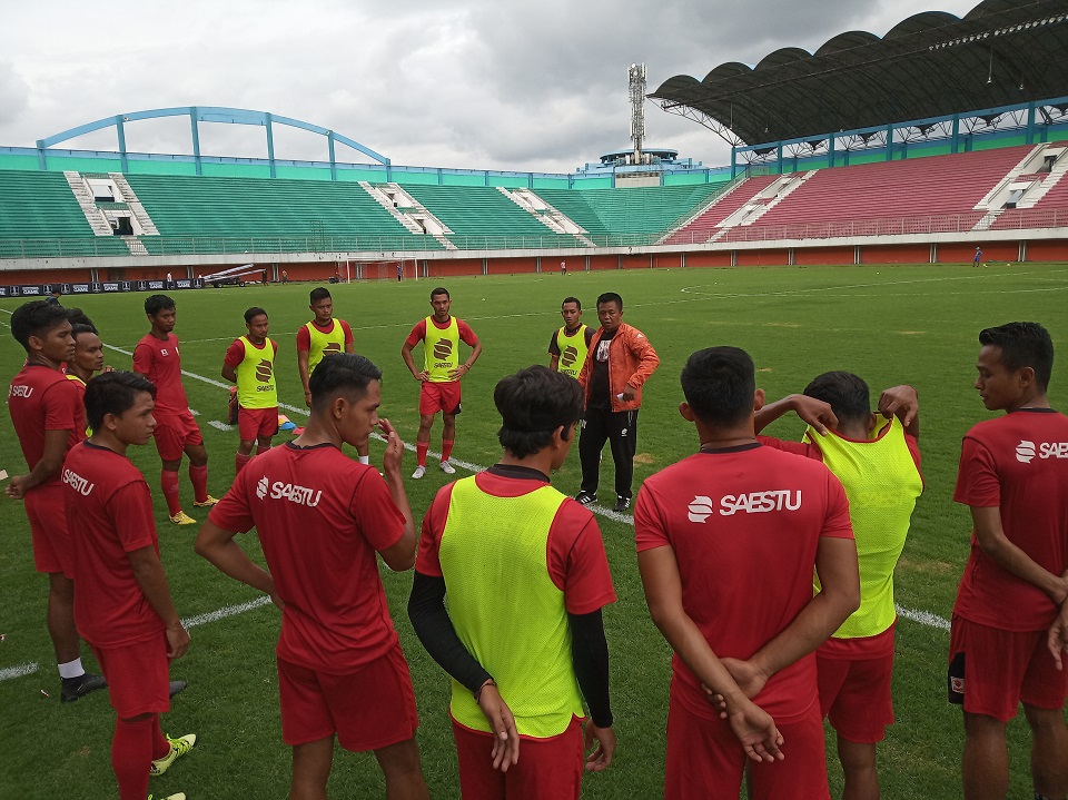 Persis Solo Berusaha Imbangi PSS Sleman dalam Laga Uji Coba