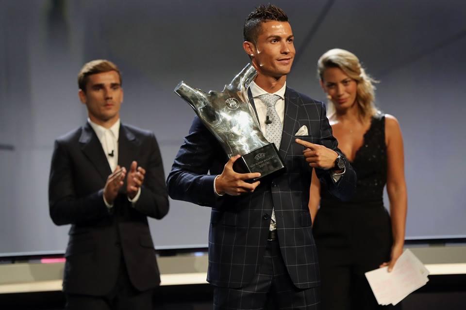 Raih Gelar Pemain Terbaik Eropa, Ronaldo Sindir Pique