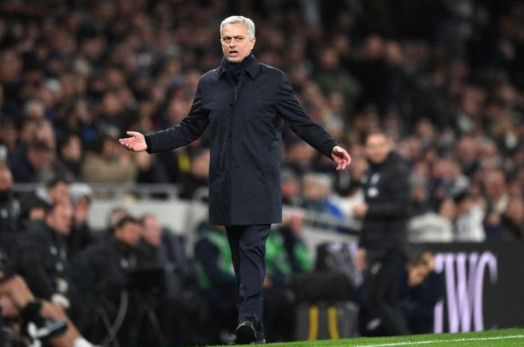 Jose Mourinho Sesumbar Persembahkan Trofi untuk Tottenham Hotspur