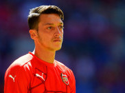 Barcelona Tidak Gentar Tuntutan Gaji Selangit Ozil