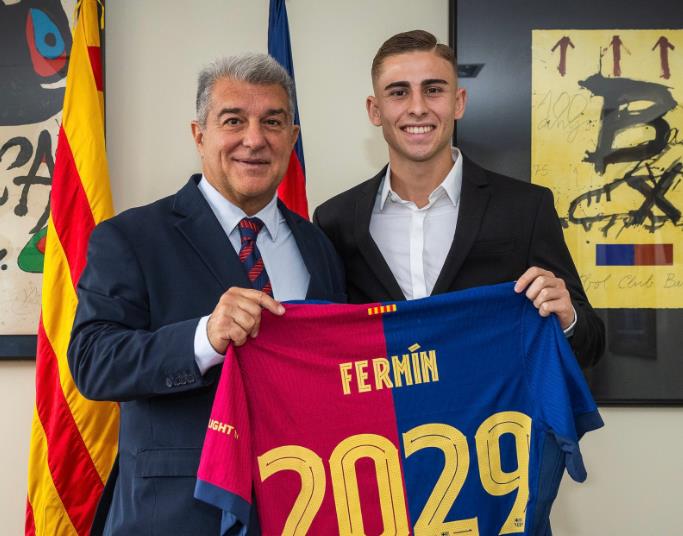 Teken Kontrak Baru, Fermin Lopez Punya Klausul Pembelian 500 Juta Euro
