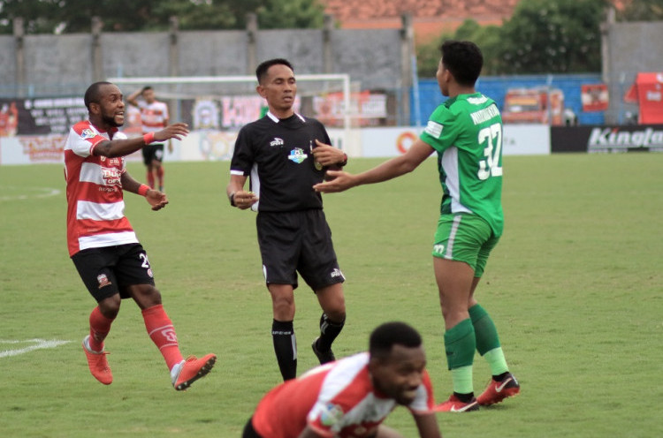 Kisah Laga Madura United Kontra Bhayangkara FC Dihentikan karena Lagu Rasis