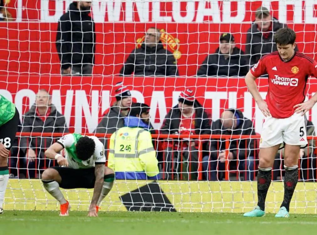 Kesalahan-kesalahan Bodoh yang Terus Diulangi Manchester United