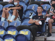 Tak Kebal Aturan, Cristiano Ronaldo Ditegur karena Tak Kenakan Masker