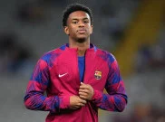 Jika Gagal Rekrut Lewis Hall, Manchester United Alihkan Fokus ke Full-back Barcelona