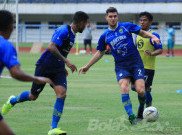 Bek Persib Nick Kuipers Memutuskan Pulang ke Belanda