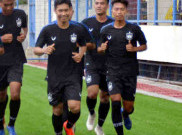 Bek Muda PSIS Semarang Kembali Akrab dengan Bebek