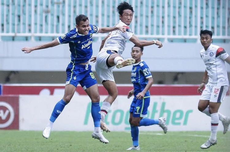 Hasil Liga 1 2022/2023: Persib Bungkam Arema FC, Persik Menang Telak