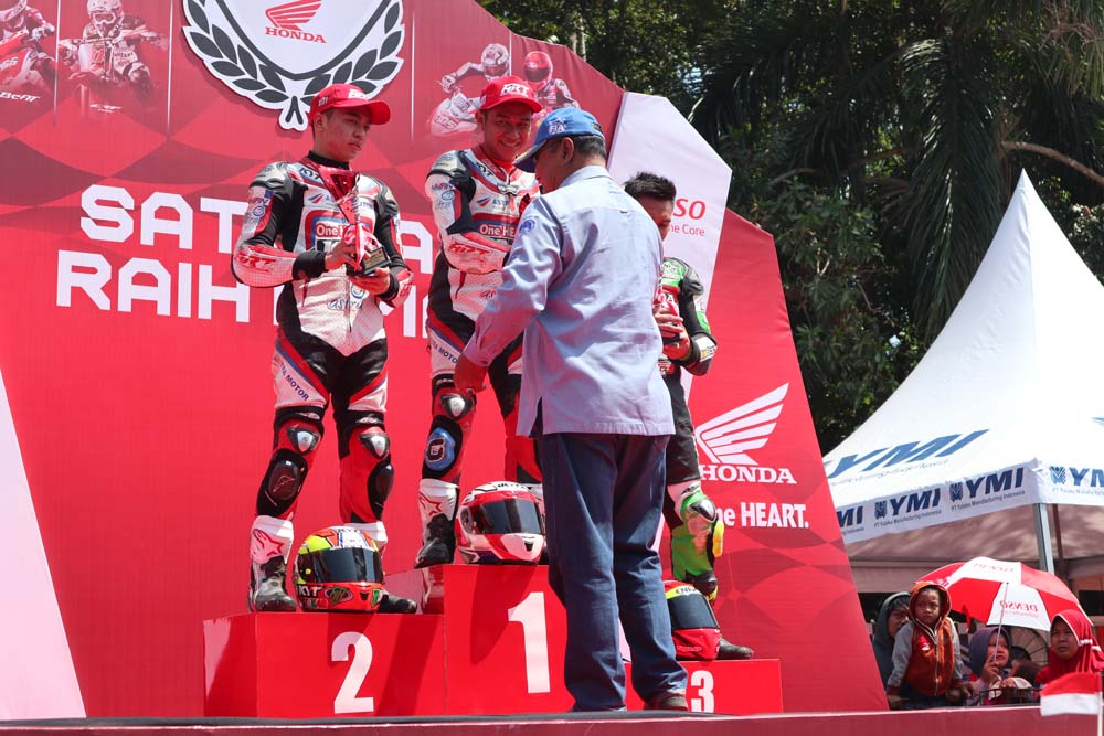 Honda Dream Cup Purwokerto: Duet Astra Motor Racing Yogyakarta Finis 1-2 di HDC 1
