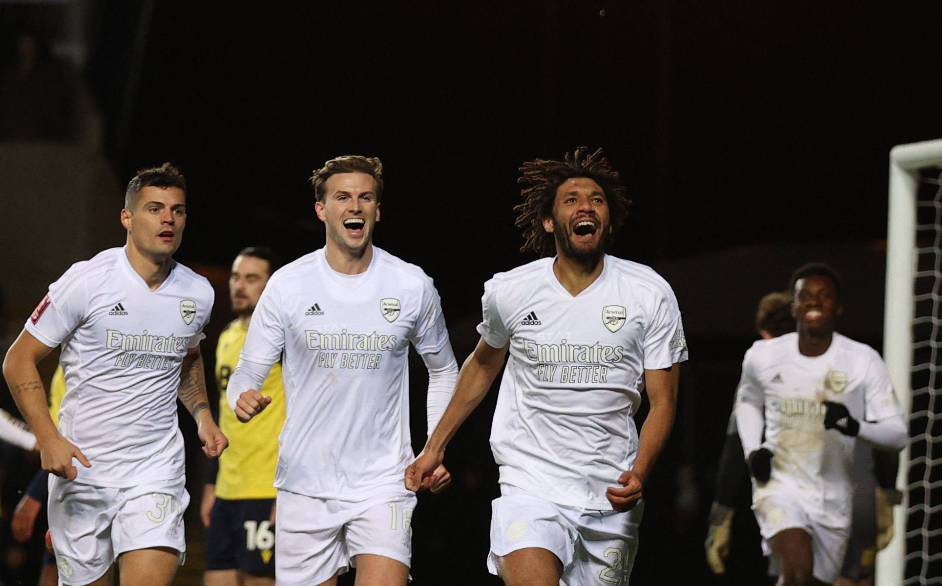 Oxford United 0-3 Arsenal: The Gunners Tantang Manchester City
